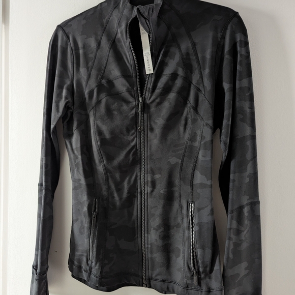 Lululemon Define Jacket - Picture 2 of 3